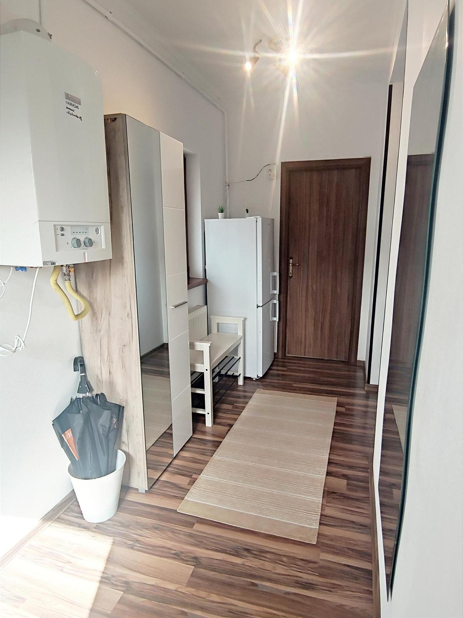 Charming Apartment In Villa Iasi Exterior photo