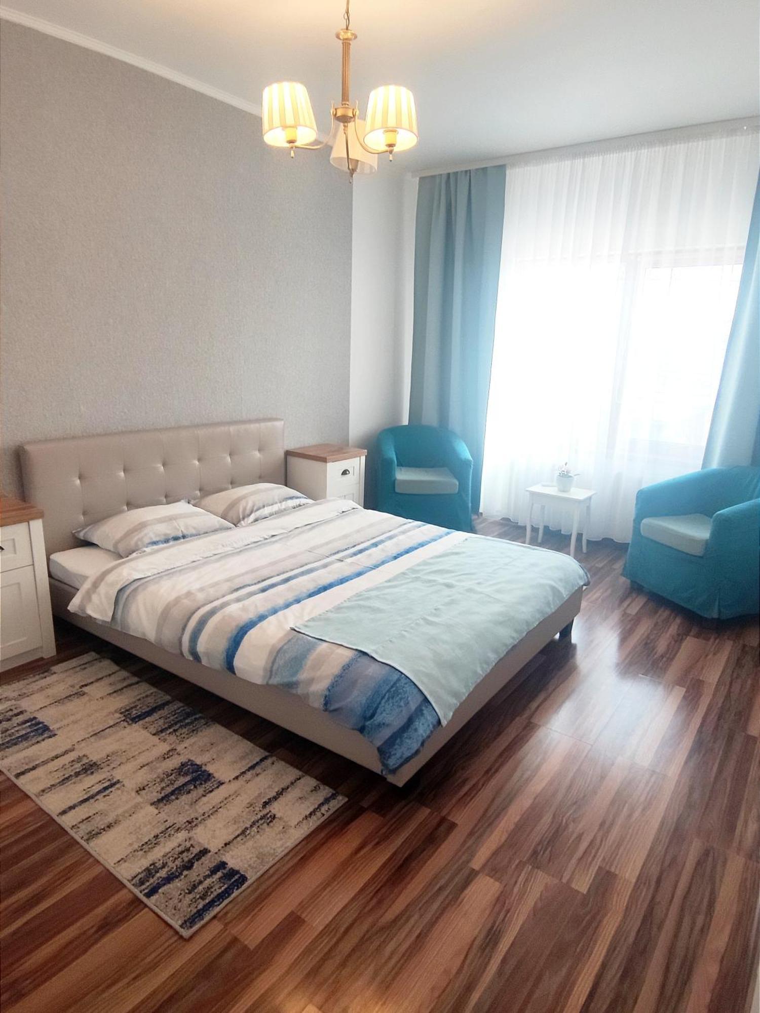Charming Apartment In Villa Iasi Exterior photo
